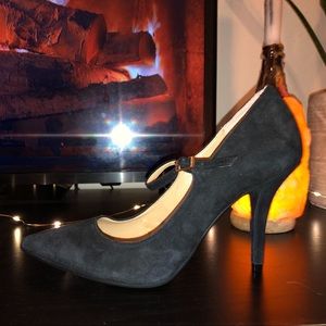 BRAND NEW Michael Kors Suede Point Toe Pumps